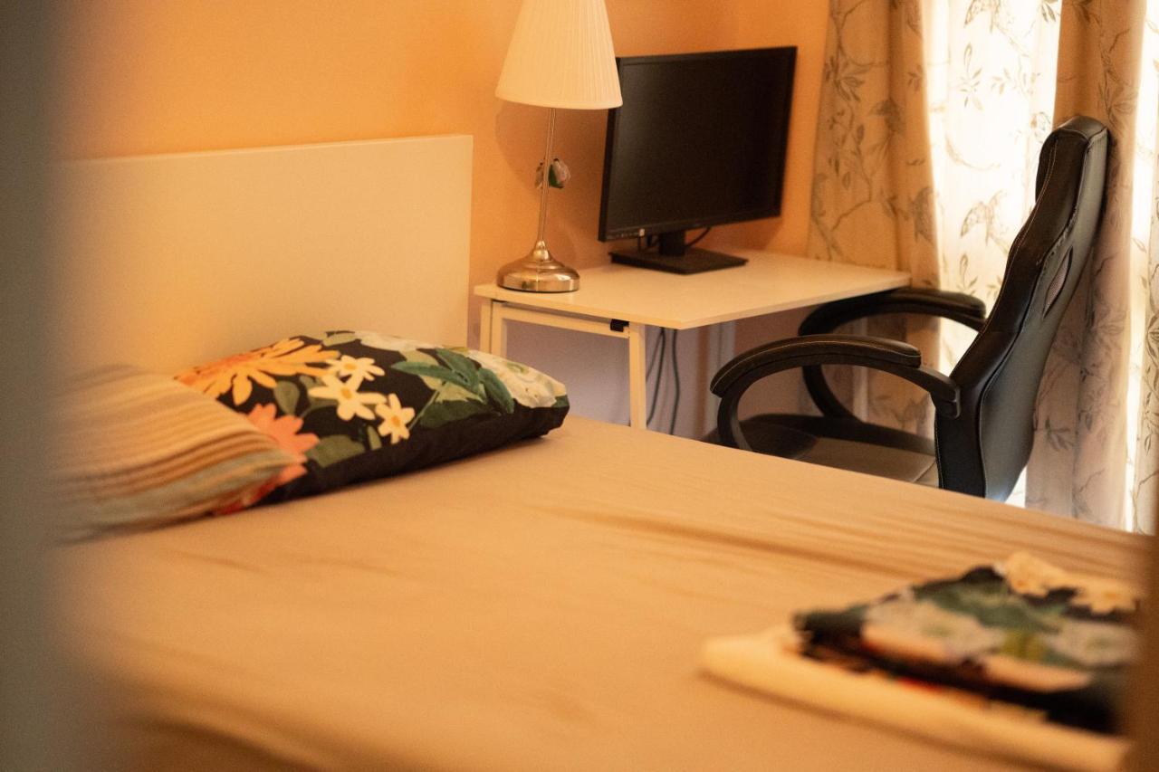 Repton House Bed and Breakfast Woodford Buitenkant foto